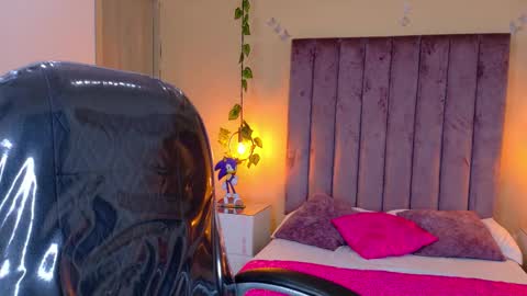 Snapshot of dahlia_rousse chatting on January 15, 2026, 10:46 pm Dahlia online show from January 15, 2026, 10:46 pm