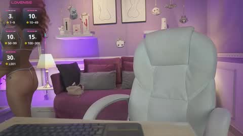 Dahlia Grey online show from October 21, 2025, 11:33 am