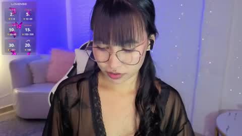 Snapshot of dahlienne_vianne chatting on July 4, 2026, 7:20 pm Nicole online show from July 4, 2026, 7:20 pm