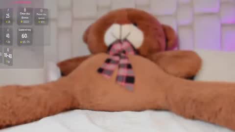 Daia Ortiz  online show from September 10, 2025, 8:42 pm