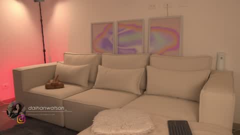 Snapshot of daihanwatson_ chatting on January 8, 2025, 1:00 am Dai independent online show from January 8, 2025, 1:00 am