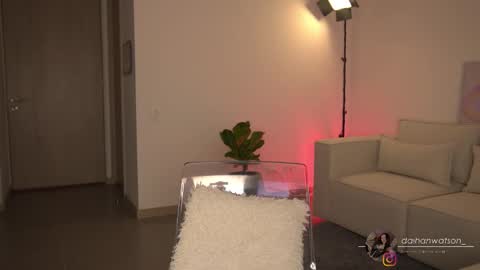 Snapshot of daihanwatson_ chatting on March 2, 2025, 1:36 am Dai independent online show from March 2, 2025, 1:36 am