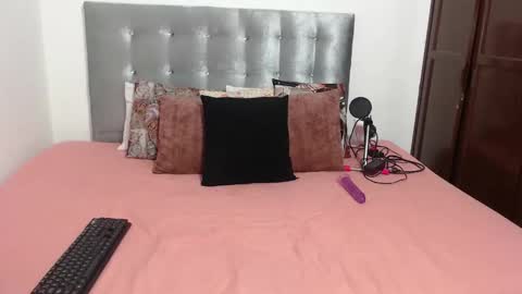 Daiisha.. online show from September 21, 2025, 7:37 pm