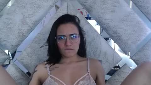 Snapshot of daila_ chatting on December 11, 2024, 5:26 pm daila_ online show from December 11, 2024, 5:26 pm