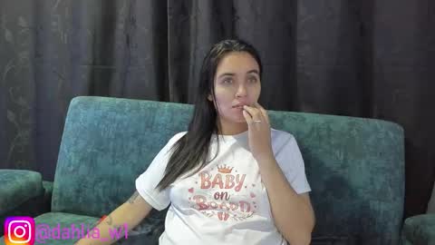 Snapshot of daila_ chatting on September 12, 2025, 2:22 am daila_ online show from September 12, 2025, 2:22 am