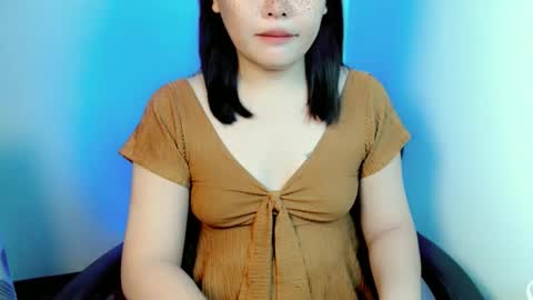 Snapshot of dainaxoxoxo chatting on February 23, 2026, 8:28 pm Diana online show from February 23, 2026, 8:28 pm