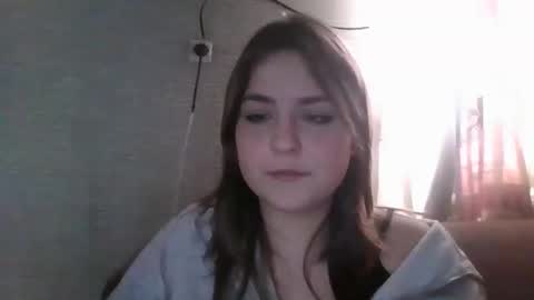 daiquiri_doll online show from December 18, 2025, 6:41 am