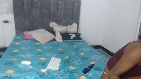 daisha_becker online show from September 24, 2025, 9:12 am