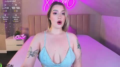 Viickie online show from May 24, 2026, 9:14 am