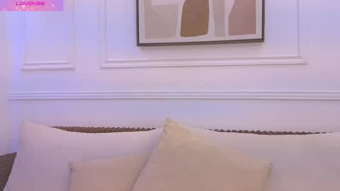 Daisy Price online show from March 27, 2026, 10:04 am