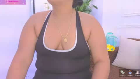 Snapshot of daisy_price chatting on May 9, 2026, 10:53 am Daisy Price online show from May 9, 2026, 10:53 am