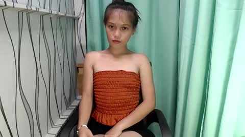 Snapshot of daisy_rose10 chatting on February 6, 2025, 10:48 am daisy_rose10 online show from February 6, 2025, 10:48 am