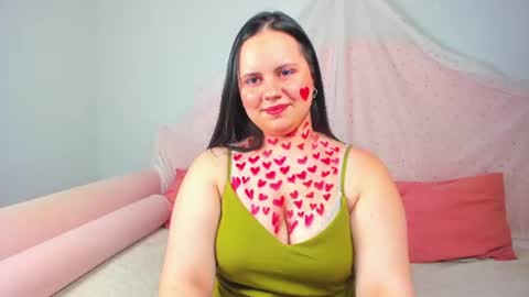 Snapshot of daisyharts chatting on July 6, 2026, 3:03 pm DaisyHarts online show from July 6, 2026, 3:03 pm