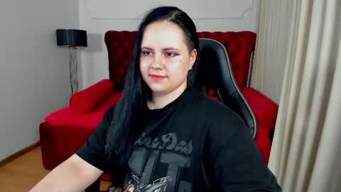 Snapshot of daisyharts chatting on July 26, 2026, 5:31 pm DaisyHarts online show from July 26, 2026, 5:31 pm