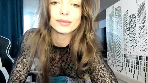 Snapshot of daisysland chatting on November 3, 2025, 8:48 am Beatrice online show from November 3, 2025, 8:48 am