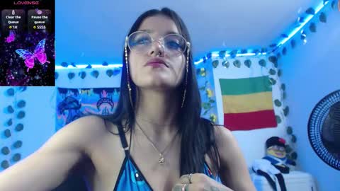 Snapshot of dakkohott chatting on December 17, 2025, 7:03 am Dakko online show from December 17, 2025, 7:03 am