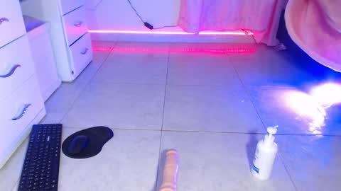 Snapshot of dakkotta_curvy chatting on February 15, 2026, 7:51 am VALENTINA online show from February 15, 2026, 7:51 am