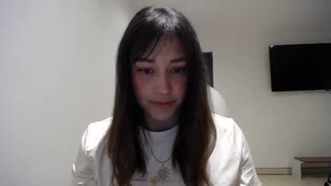 IG  dakotasofiaa online show from May 19, 2026, 12:38 am