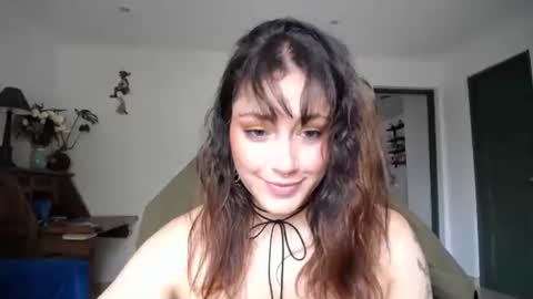 IG  dakotasofiaa online show from June 3, 2026, 5:29 pm