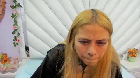 Snapshot of dakota_angell_ chatting on February 5, 2026, 3:00 am Dakota online show from February 5, 2026, 3:00 am