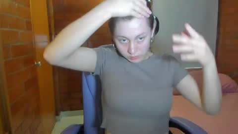 The girl of your dreams o online show from January 7, 2025, 9:35 pm