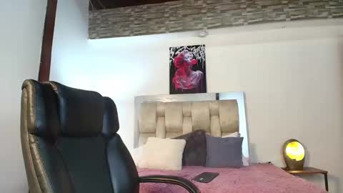 Snapshot of dakotarobbins_ chatting on January 20, 2025, 7:25 pm dakotarobbins_ online show from January 20, 2025, 7:25 pm