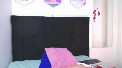 Snapshot of dakotarouse1 chatting on April 1, 2026, 12:28 pm Daakota online show from April 1, 2026, 12:28 pm