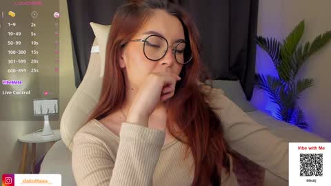 dakottaa__ online show from January 29, 2025, 10:22 pm