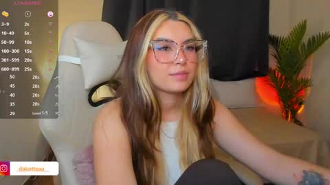 dakottaa__ online show from May 29, 2026, 12:52 am
