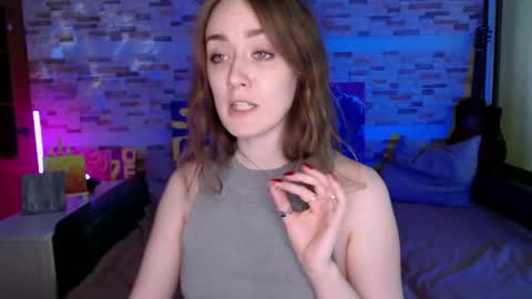 Dalia  online show from April 19, 2026, 10:03 am