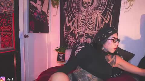 dalia_vorhees online show from February 17, 2026, 1:57 am