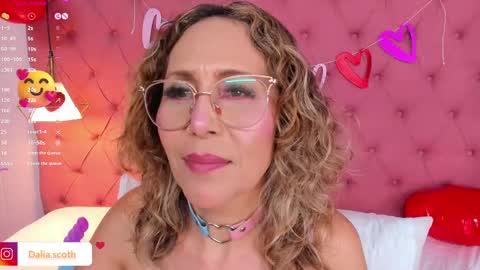 Snapshot of daliascoth chatting on February 19, 2025, 10:53 pm Dalia online show from February 19, 2025, 10:53 pm