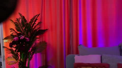 DalidaSelena online show from October 5, 2025, 9:29 am