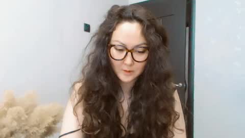 Snapshot of dalidayes chatting on May 31, 2026, 4:20 am Dali online show from May 31, 2026, 4:20 am