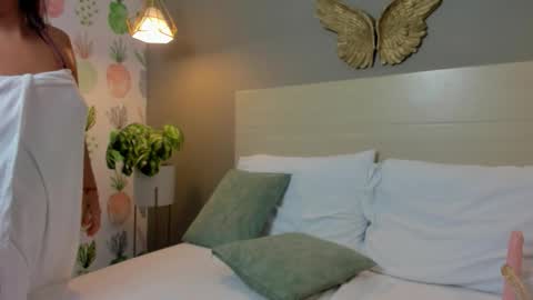 D A L I L A online show from January 5, 2026, 8:01 pm