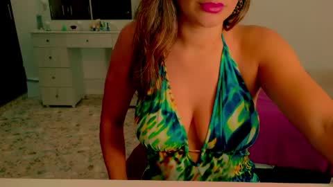 Dalila online show from June 9, 2026, 3:51 am