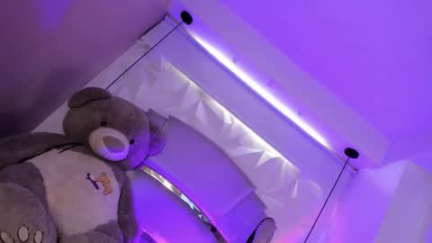 Dalila online show from January 20, 2025, 1:32 pm