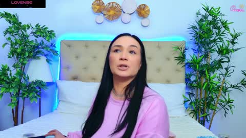 daliyaa_ online show from April 5, 2026, 12:13 pm