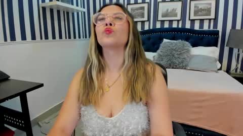 Dallulah boobs online show from April 1, 2026, 3:18 am