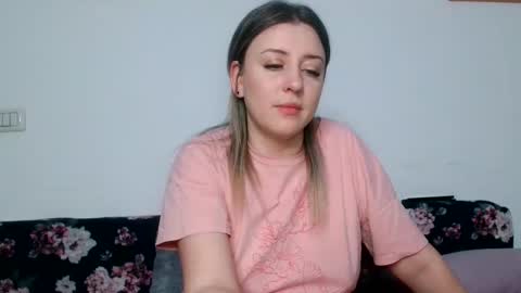 Snapshot of dalyana22 chatting on May 5, 2026, 8:39 pm Maria online show from May 5, 2026, 8:39 pm