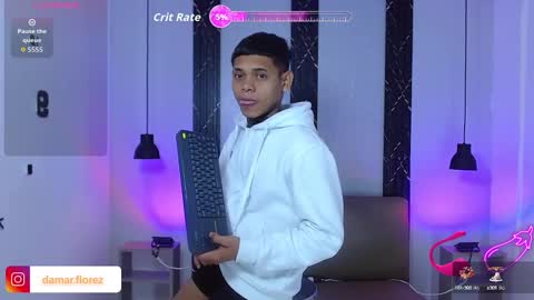 damar_felipe online show from October 10, 2025, 4:55 am