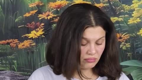 Snapshot of damedefeu chatting on October 25, 2025, 12:02 pm damedefeu online show from October 25, 2025, 12:02 pm