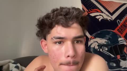 Snapshot of damiam_xj chatting on December 13, 2024, 3:32 pm damiam xj online show from December 13, 2024, 3:32 pm