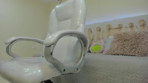 Snapshot of damian23_ chatting on January 4, 2025, 3:39 pm DAMIAN online show from January 4, 2025, 3:39 pm