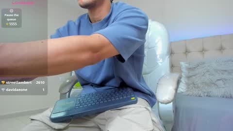 Snapshot of damian23_ chatting on February 22, 2025, 4:19 pm DAMIAN online show from February 22, 2025, 4:19 pm