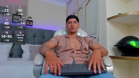 Snapshot of damian23_ chatting on March 6, 2025, 1:14 pm DAMIAN online show from March 6, 2025, 1:14 pm