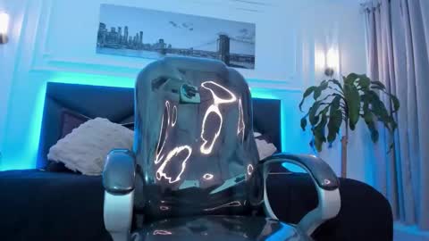 Snapshot of damian23_ chatting on November 8, 2025, 10:59 am DAMIAN online show from November 8, 2025, 10:59 am