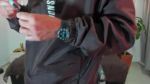 Snapshot of damian23_ chatting on November 18, 2025, 11:03 am DAMIAN online show from November 18, 2025, 11:03 am