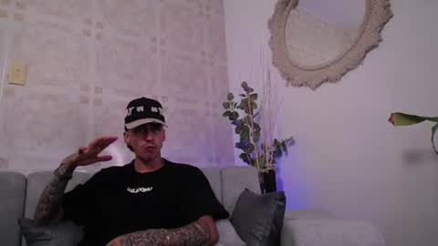 damian_acosta_ online show from July 16, 2026, 2:28 am