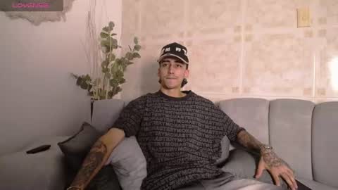 damian_acosta_ online show from July 22, 2026, 10:01 pm